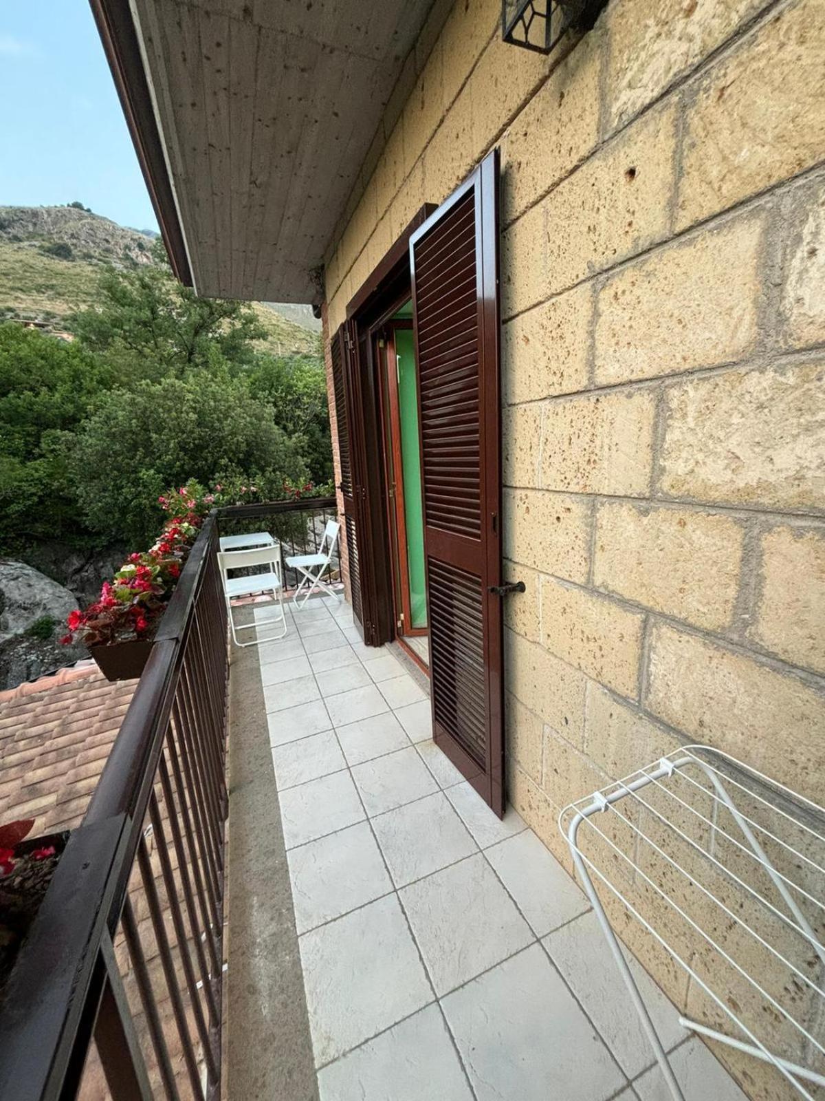 Domus Arco Romano Guest House Itri Extérieur photo