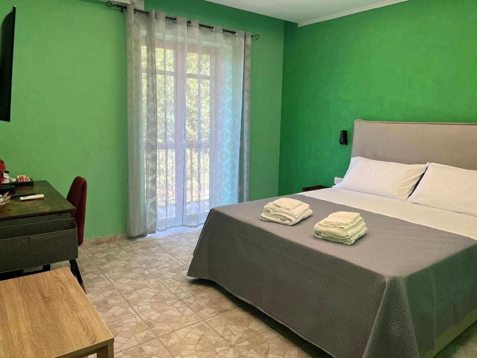 Domus Arco Romano Guest House Itri Extérieur photo