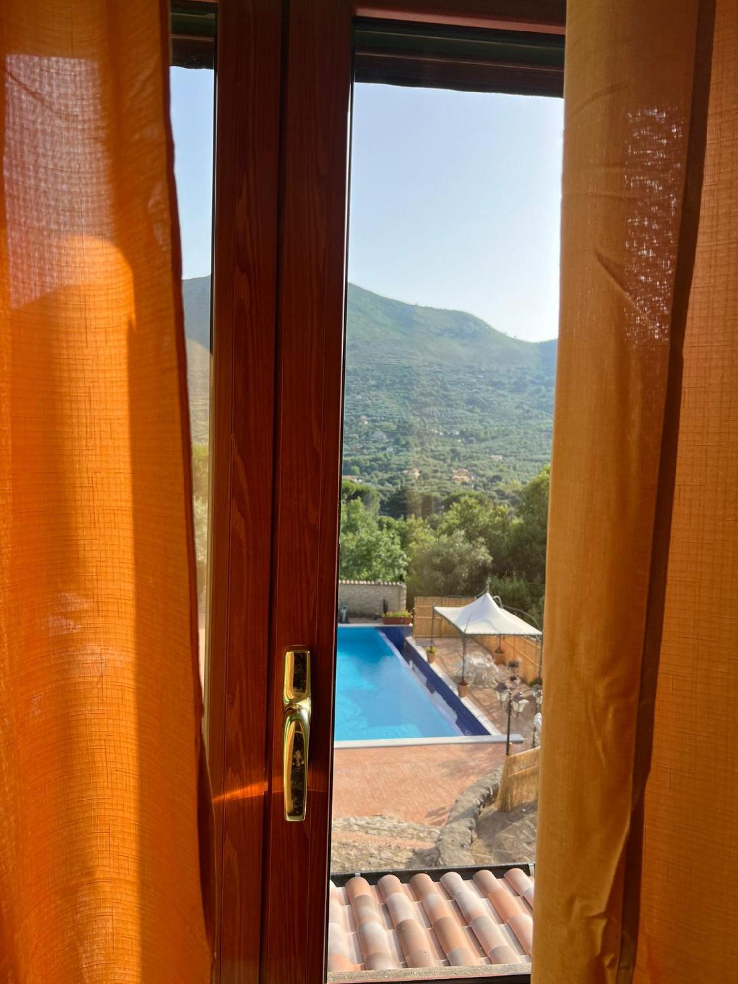 Domus Arco Romano Guest House Itri Extérieur photo