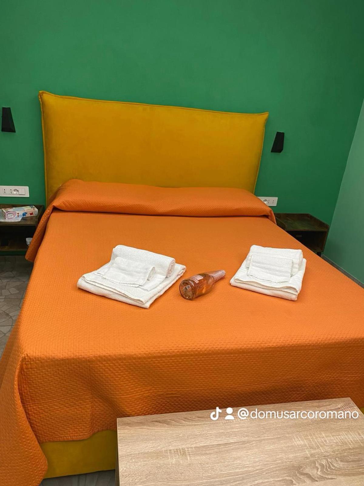 Domus Arco Romano Guest House Itri Extérieur photo